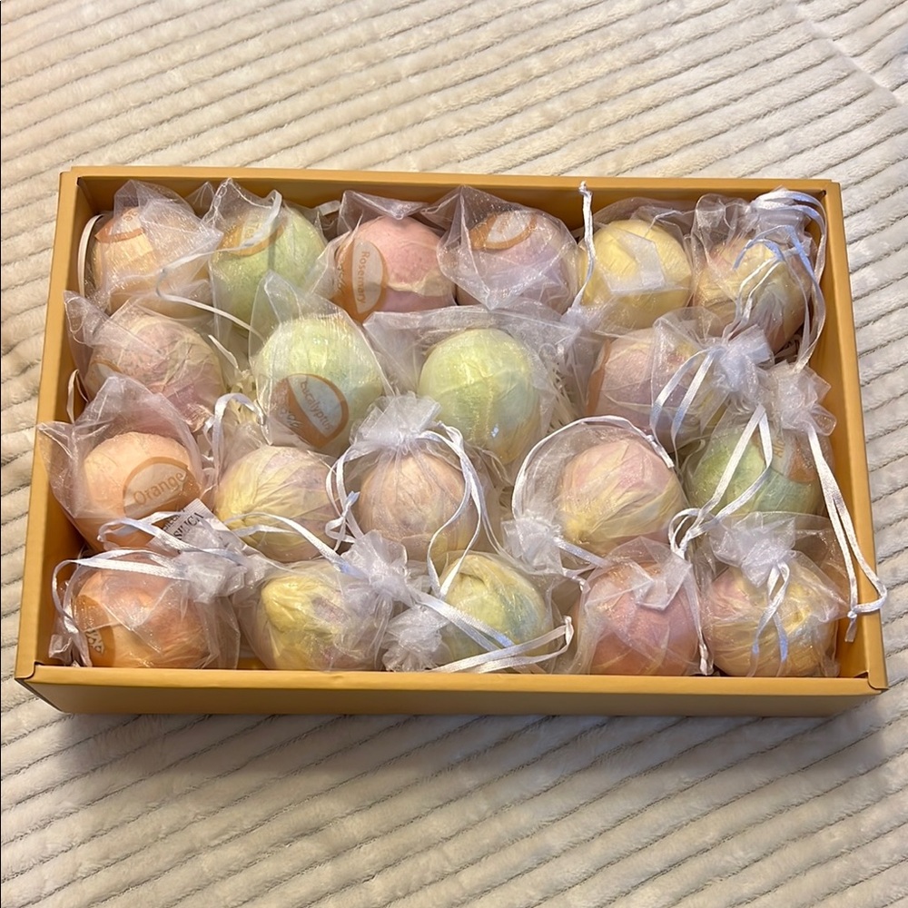 Premium Bath Bombs in Gold Box